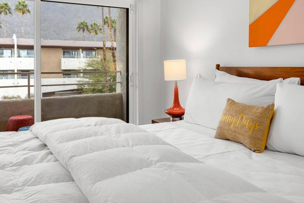 The 1 At Biarritz-Remodeled 1 Bedroom In Downtown Ps Palm Springs Eksteriør billede